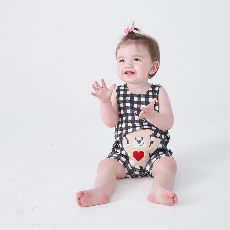 97003_2-jardineira-de-malha-suedine-lisa-com-botao-e-bordado-central-baby-joy-wear-xadrez--3-