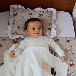 Travesseiro com Babado Dupla Face Urso Espaço Marrom Bublim Petit