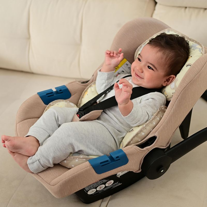 21009468-capa-para-bebe-conforto-girafa-bege-bublim-petit