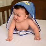 76081_541-toalha-com-capuz-de-canto-bordado-e-forro-de-fralda-urso-espaco-marinho-baby-joy-premium2