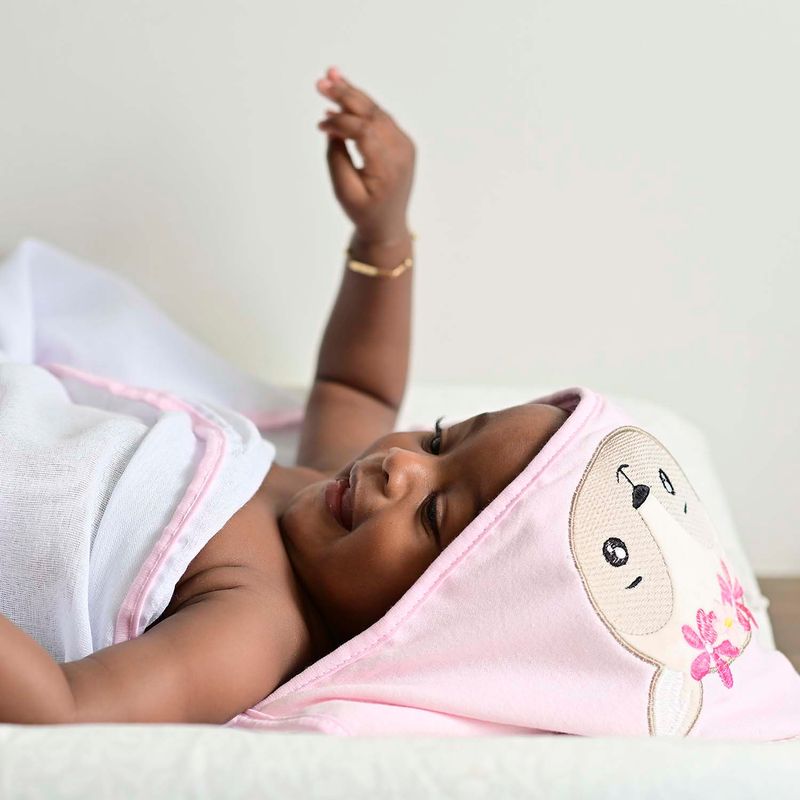 76080_538-toalha-de-fralda-com-capuz-de-malha-bordado-cervo-rosa-animais-rosa-baby-joy-premium2