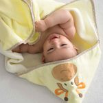 76016_059-toalha-lisa-com-capuz-bordado-e-forro-de-fralda-liso-amarelo3-bublim1