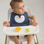 15036_513-babador-de-silicone-pega-migalhas-estampado-pinguim-marinho-baby-joy1