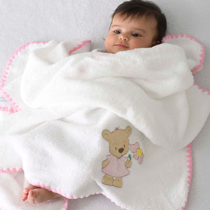 51002_1E5-manta-soft-bordada-ursa-flor-branca-baby-joy1