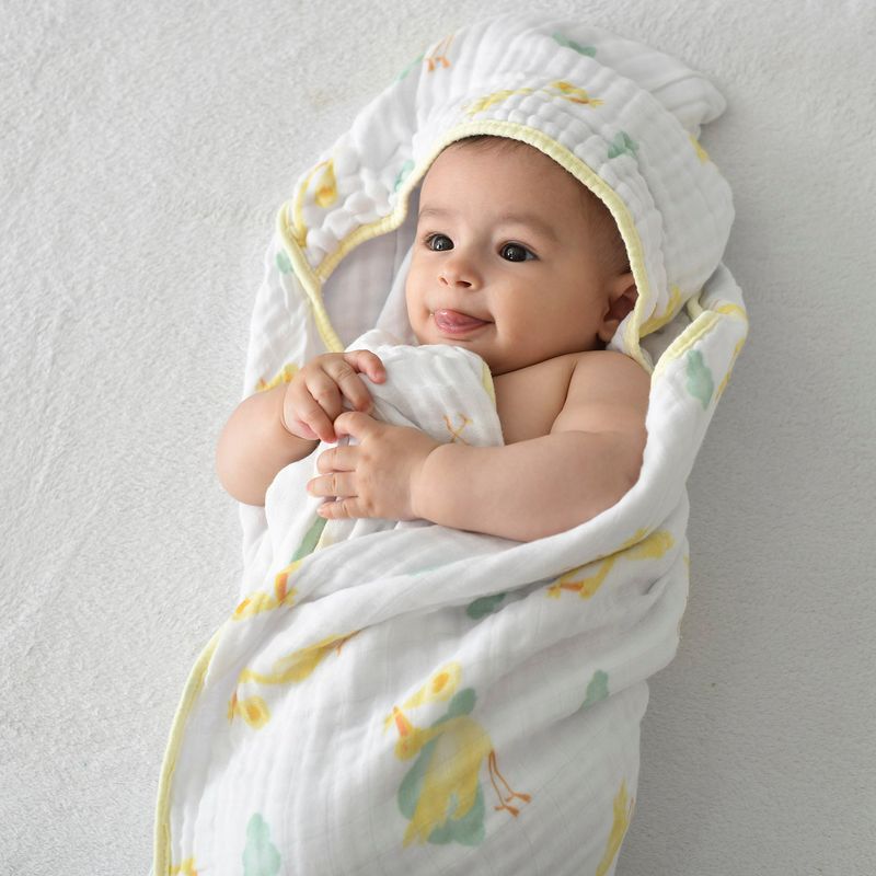 76079535-toalha-fralda-cegonha-baby-joy-soft-2