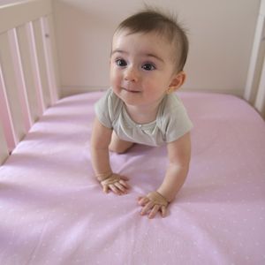 Lençol com Elástico para Berço Estrelas Rosa Claro Bublim