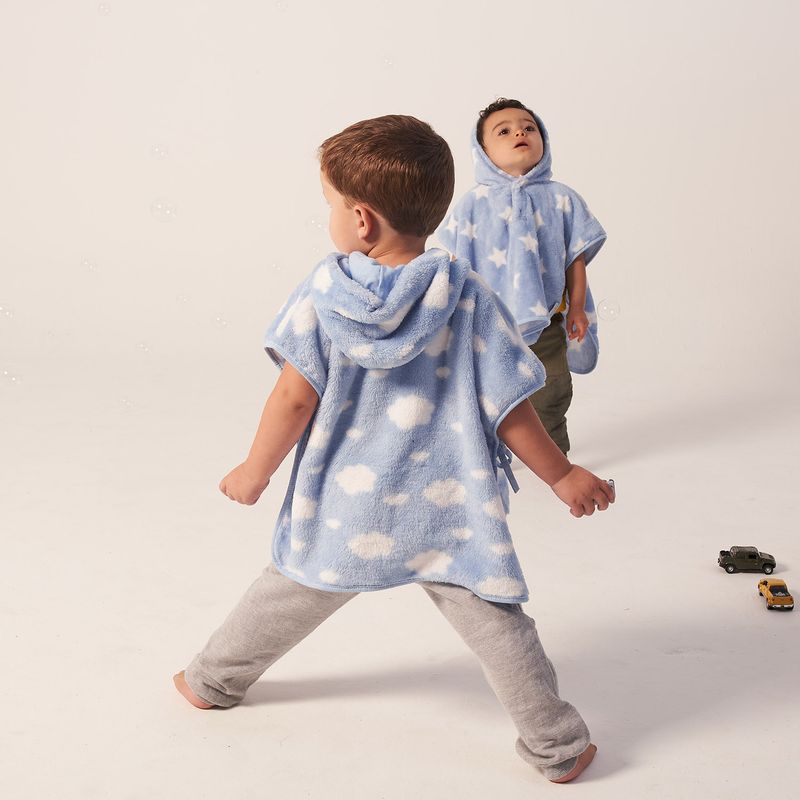 59006137-poncho-de-microfibra-nuvem-azul-baby-joy-1