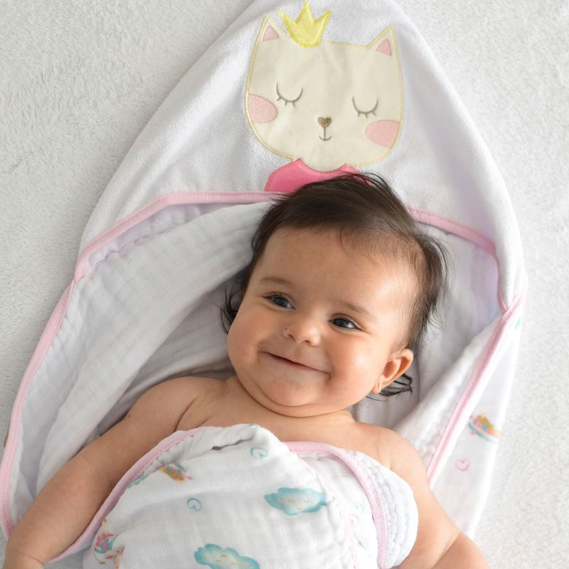 76076_531-toalha-com-capuz-bordado-fadinha-baby-joy-soft