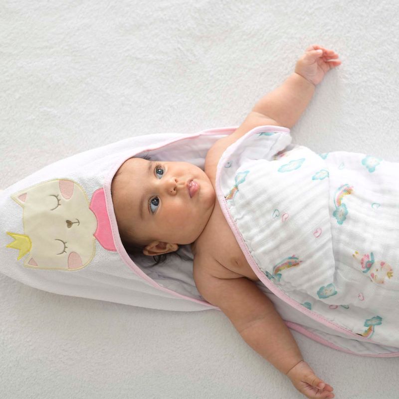 76076_531-toalha-com-capuz-estampada-com-bordado-fadinha-baby-joy-soft2